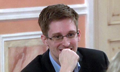 Edward-Snowden-015